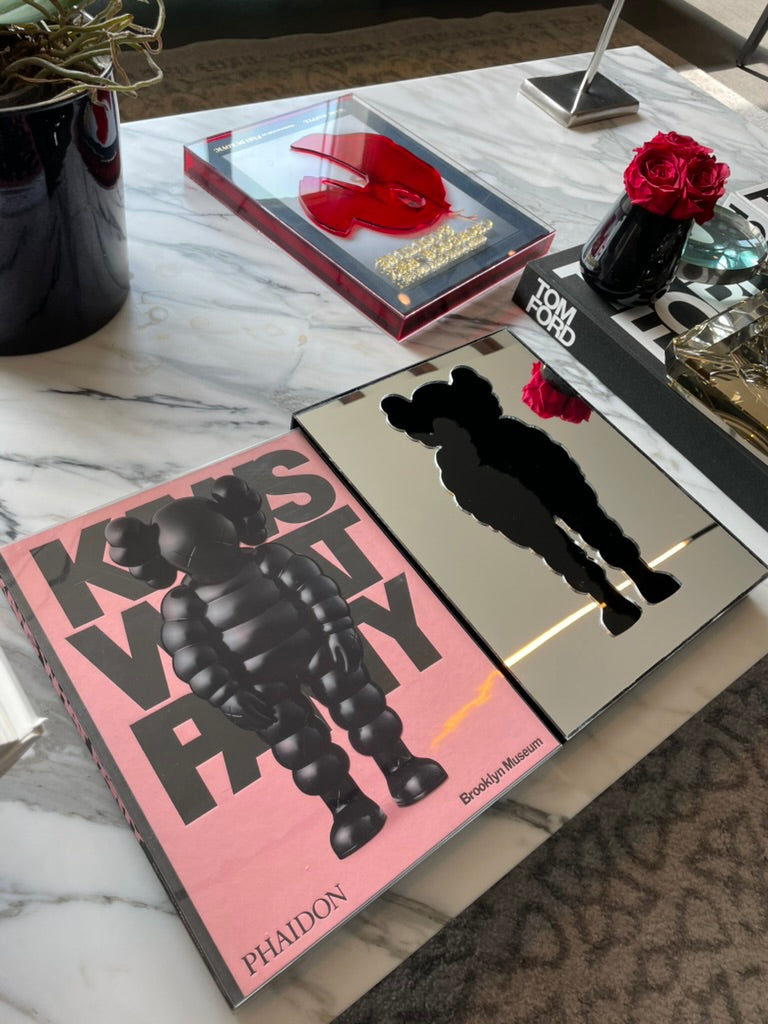 Kaws: What Party