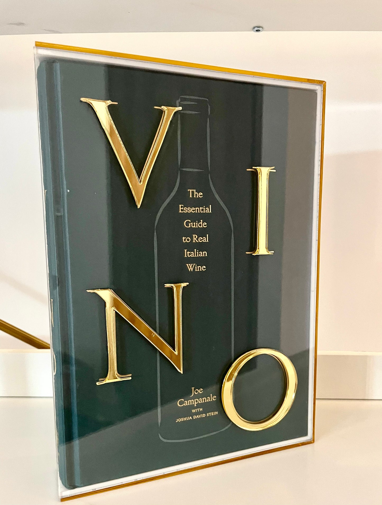 Vino : The Essencial Guide to Real Italian Wine